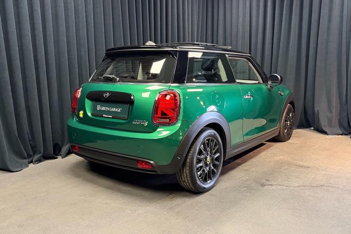Grøn Mini Cooper fra 2023