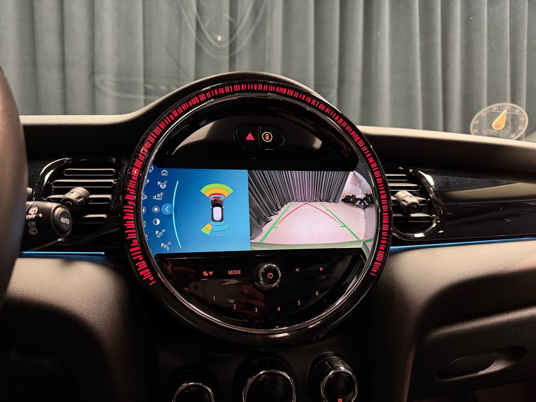 Grøn Mini Cooper fra 2023