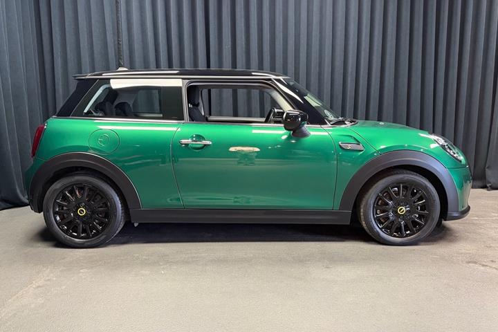 Grøn Mini Cooper fra 2023
