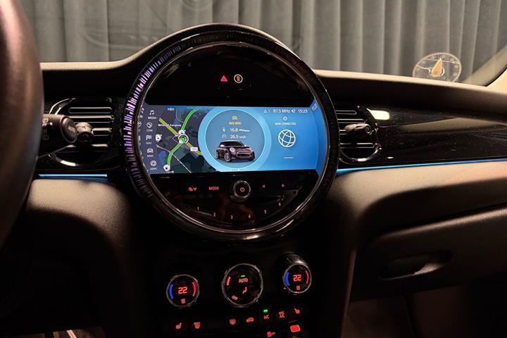 Grøn Mini Cooper fra 2023