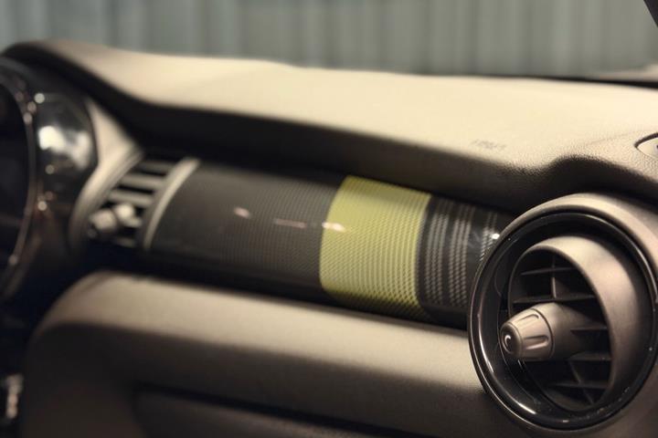 Grøn Mini Cooper fra 2020