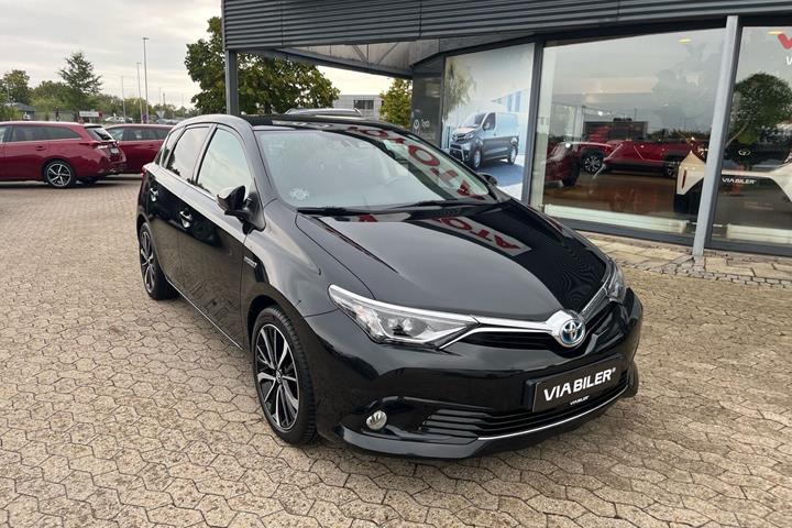 Sort Toyota Auris fra 2017