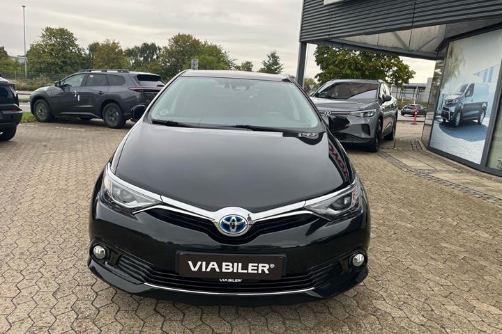 Sort Toyota Auris fra 2017