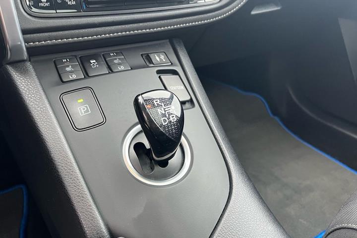 Sort Toyota Auris fra 2017