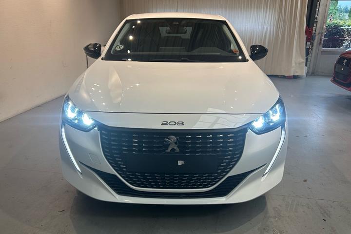 Hvid Peugeot 208 fra 2023