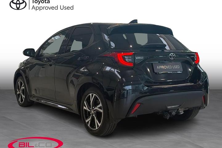 Sort Toyota Yaris fra 2024