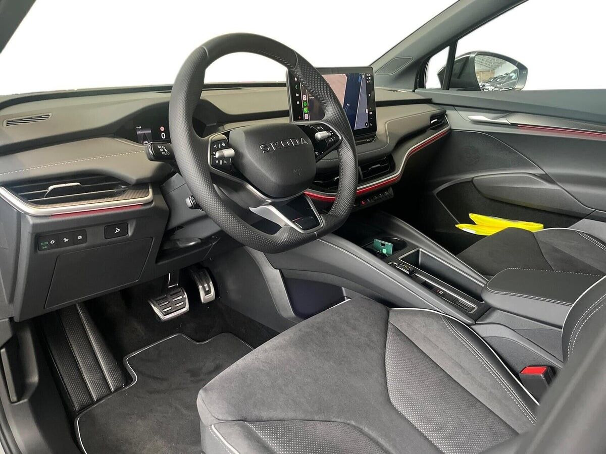 Grå Skoda Enyaq fra 2026