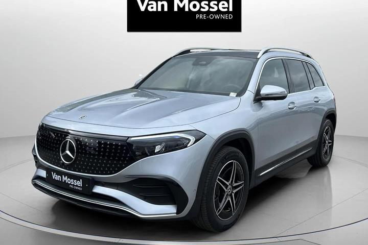 Sølv Mercedes EQB250+ fra 2025