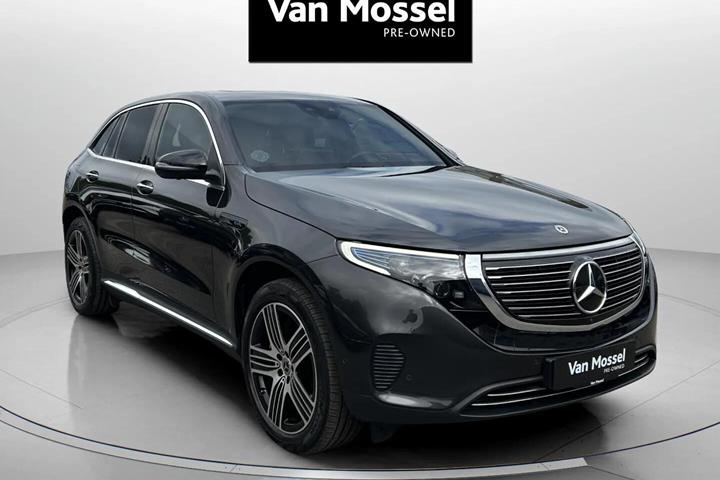 Grå Mercedes EQC400 fra 2021