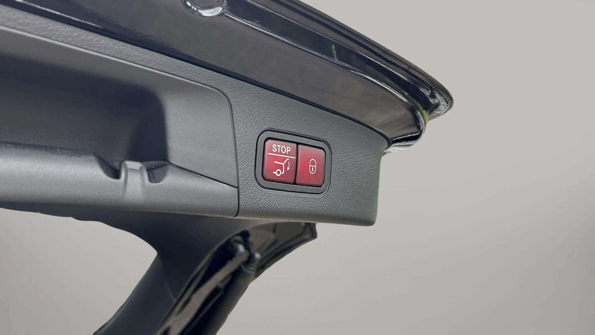 Sort Mercedes EQA250+ fra 2025