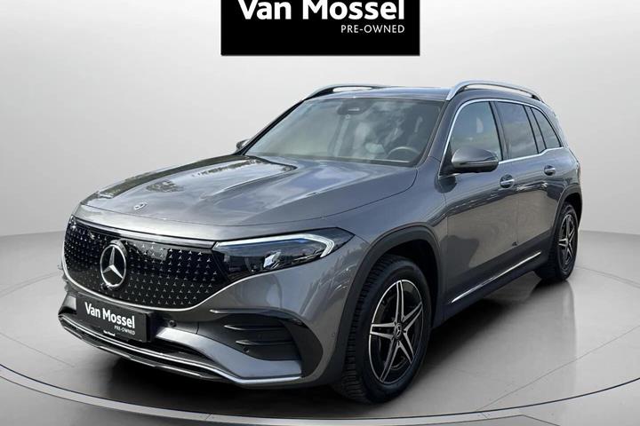 Grå Mercedes EQB250+ fra 2025
