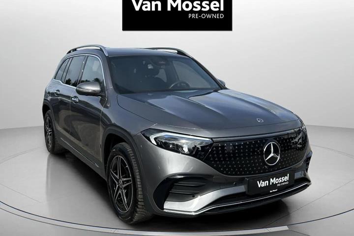 Grå Mercedes EQB250+ fra 2025