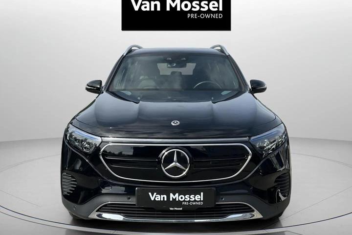 Sort Mercedes EQB250+ fra 2023