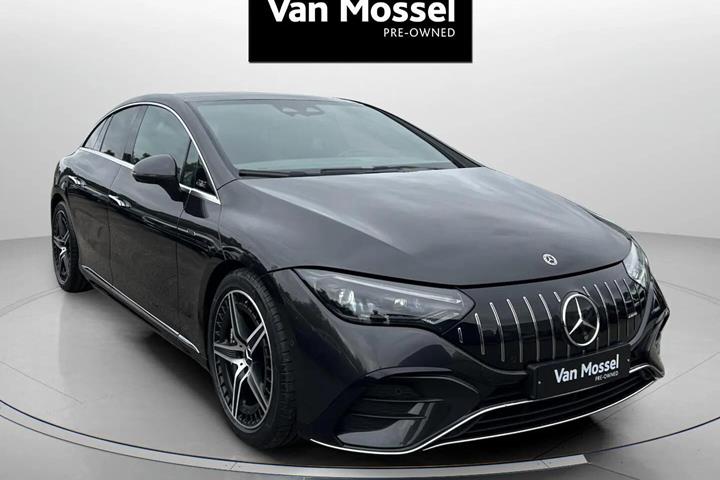 Grå Mercedes EQE 43 AMG fra 2023