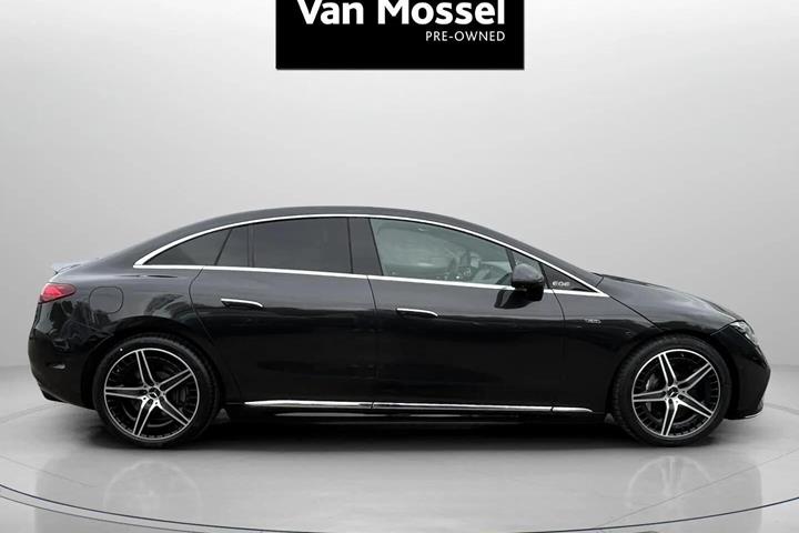 Grå Mercedes EQE 43 AMG fra 2023