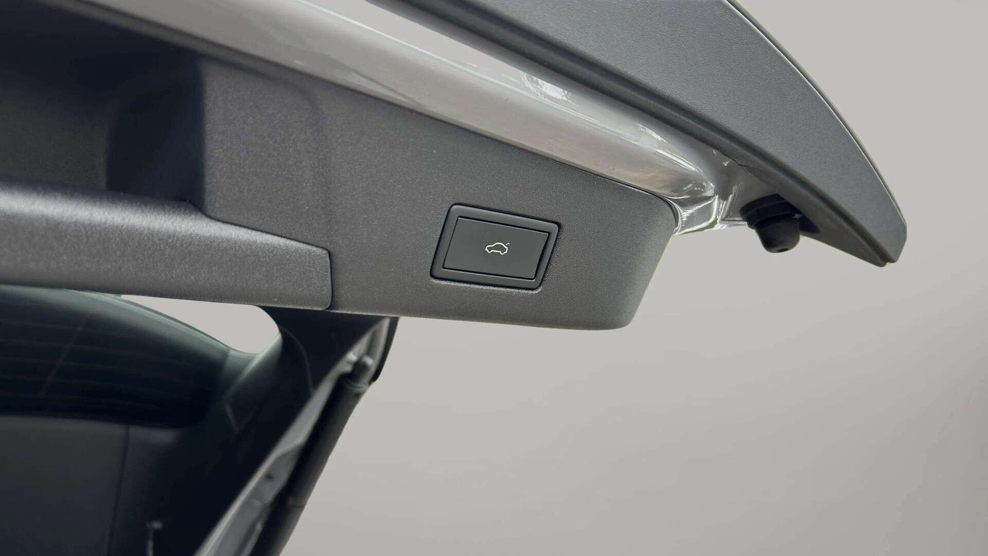 Grå VW ID.4 fra 2023
