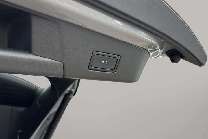 Grå VW ID.4 fra 2023