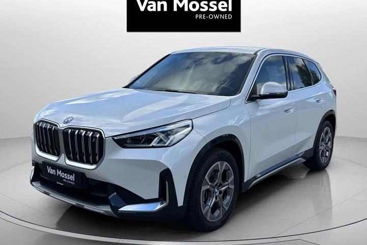 Hvid BMW iX1 fra 2023