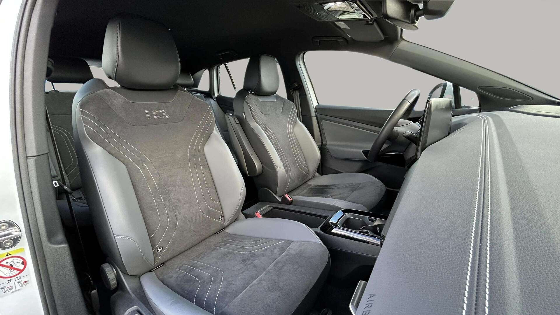 Hvid VW ID.4 fra 2023