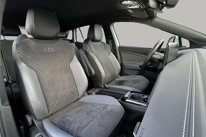 Hvid VW ID.4 fra 2023