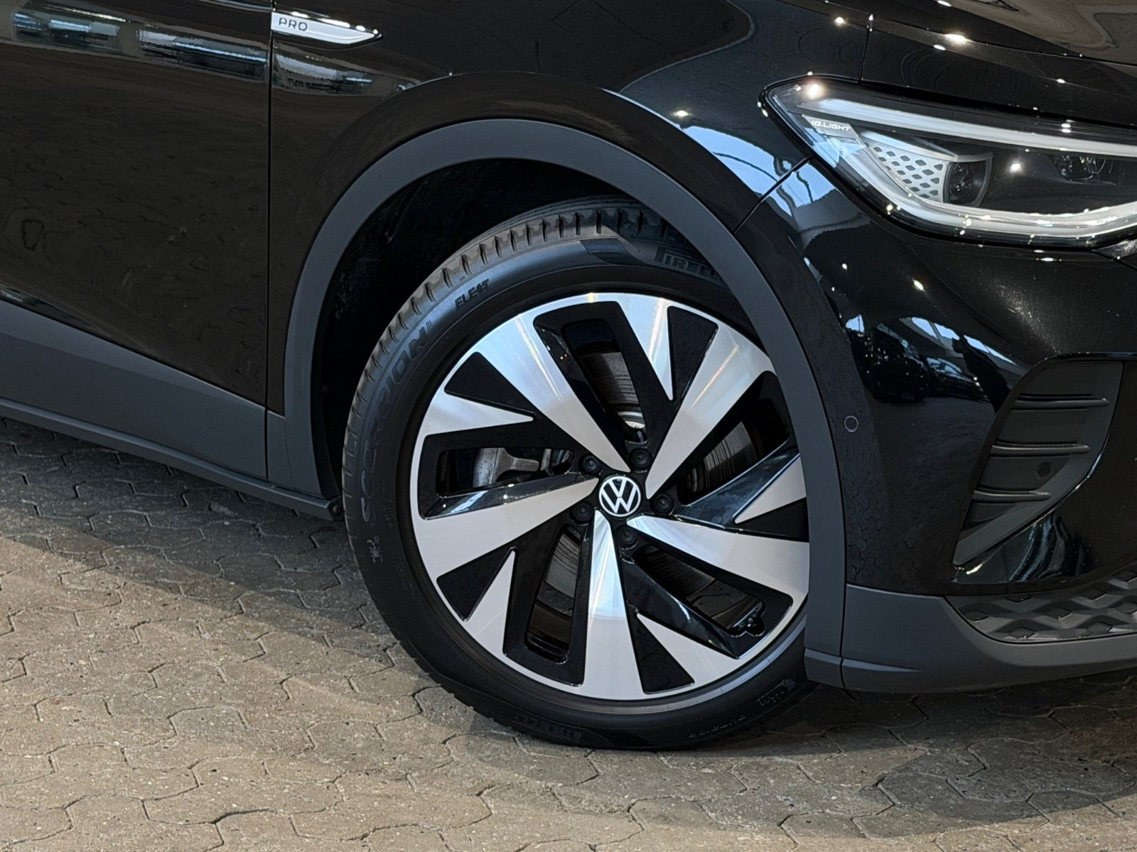 Sort VW ID.4 fra 2023