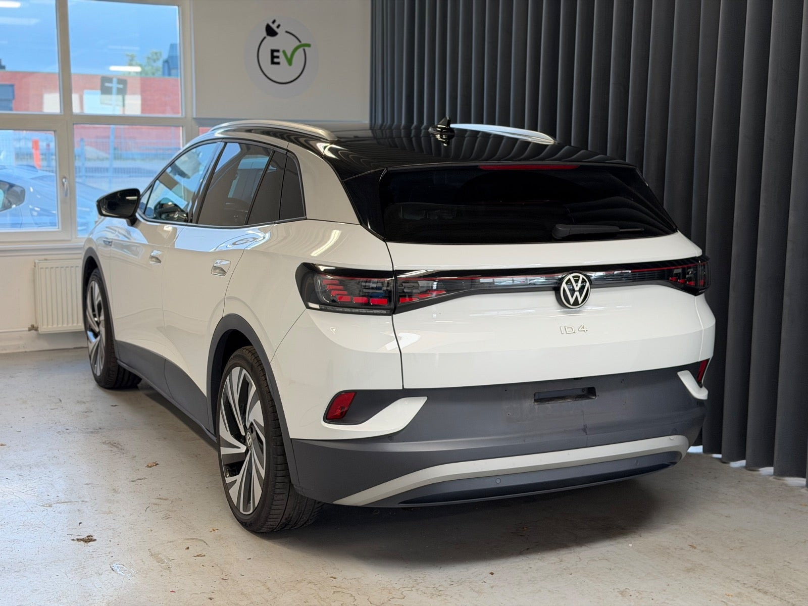 Hvid VW ID.4 fra 2021