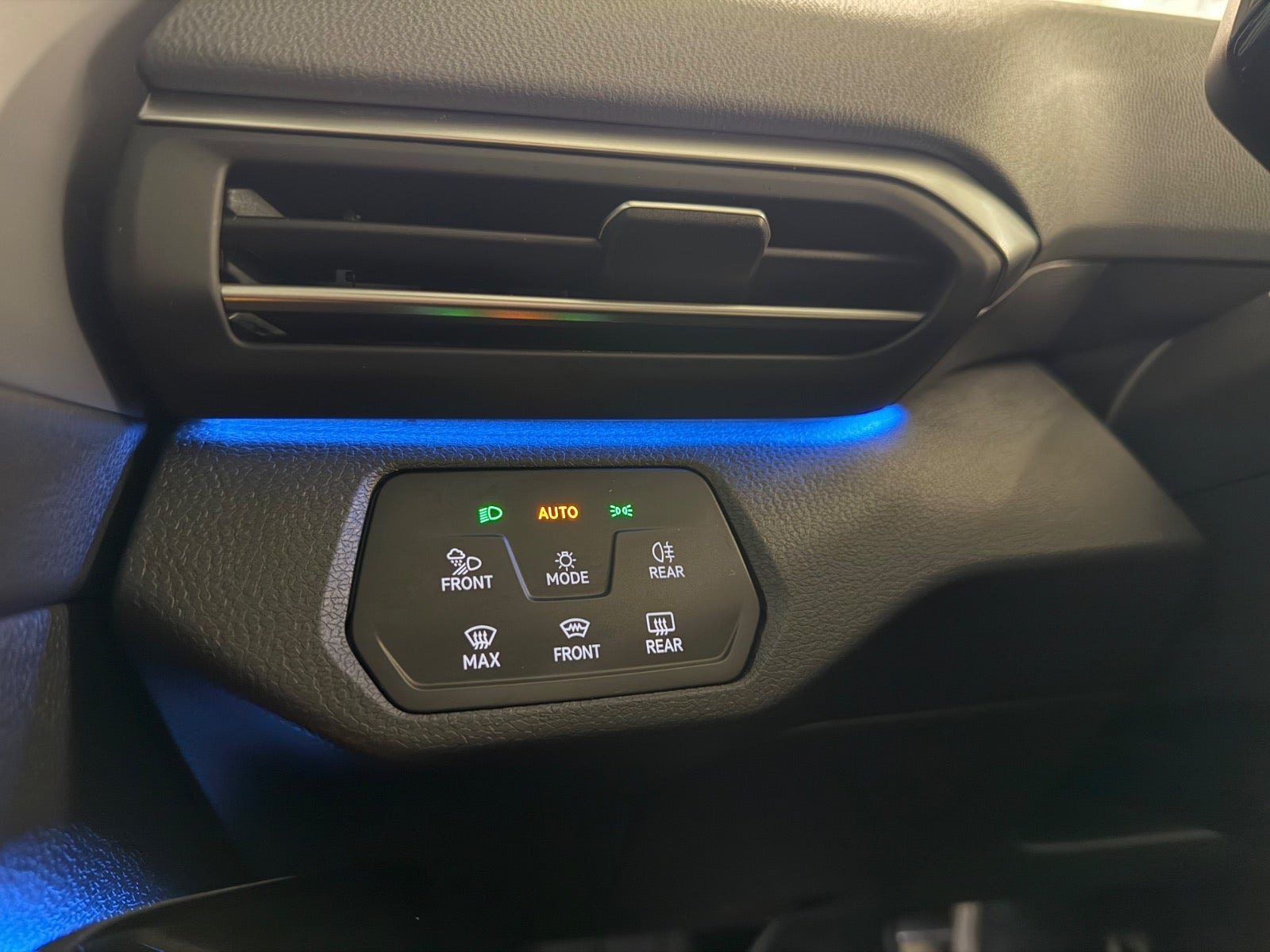 Hvid VW ID.4 fra 2021