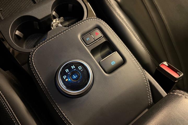Blå Ford Mustang Mach-E fra 2021
