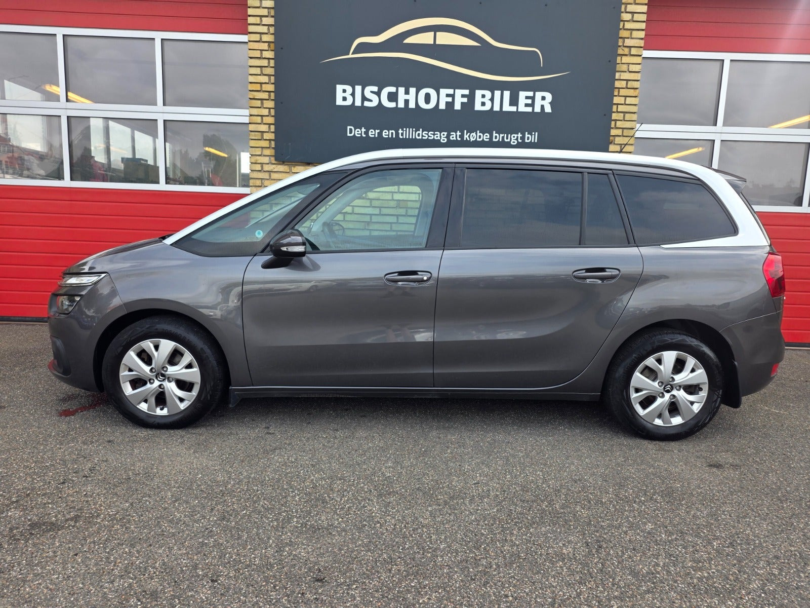 Grå Citroën Grand C4 Picasso fra 2018
