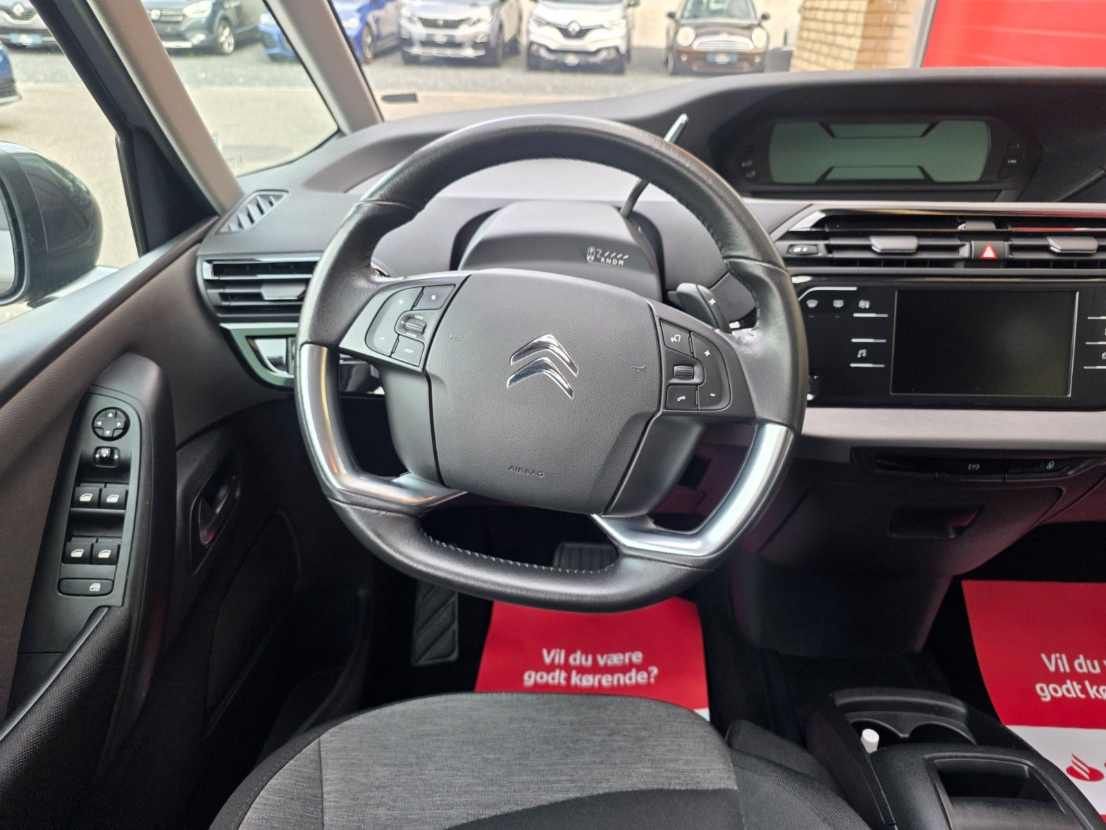 Grå Citroën Grand C4 Picasso fra 2018