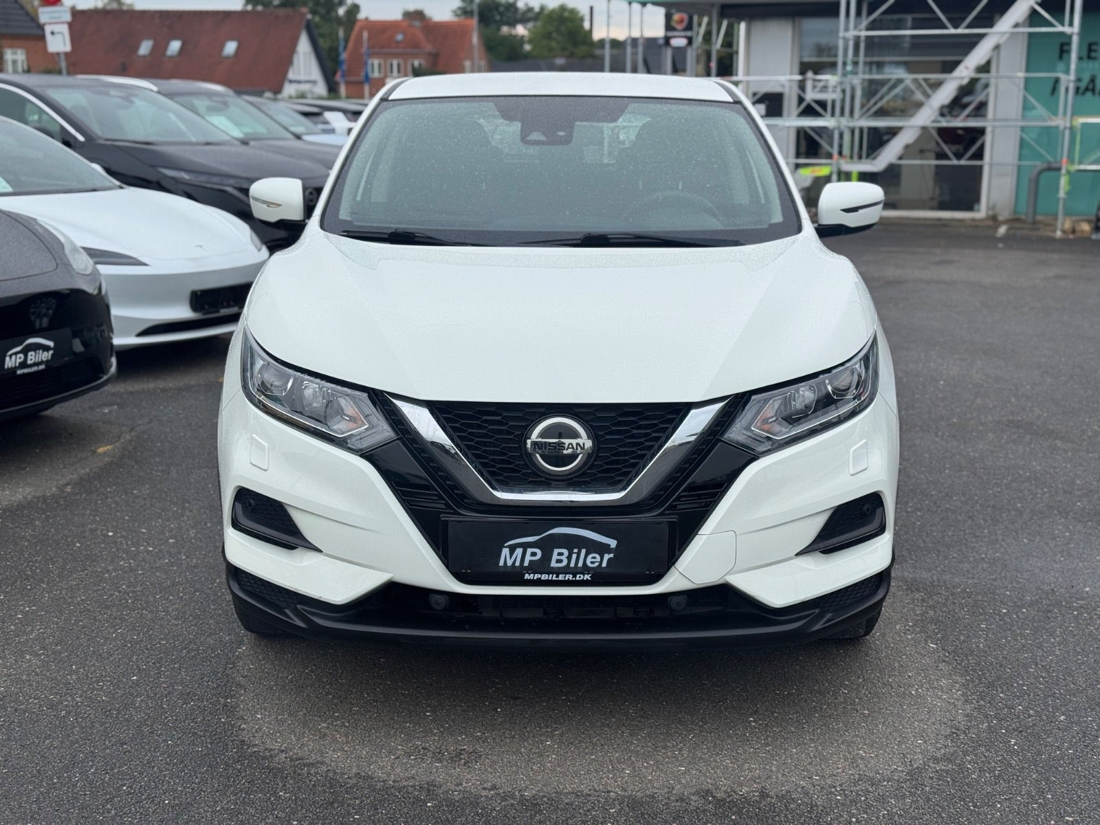 Hvid Nissan Qashqai fra 2020