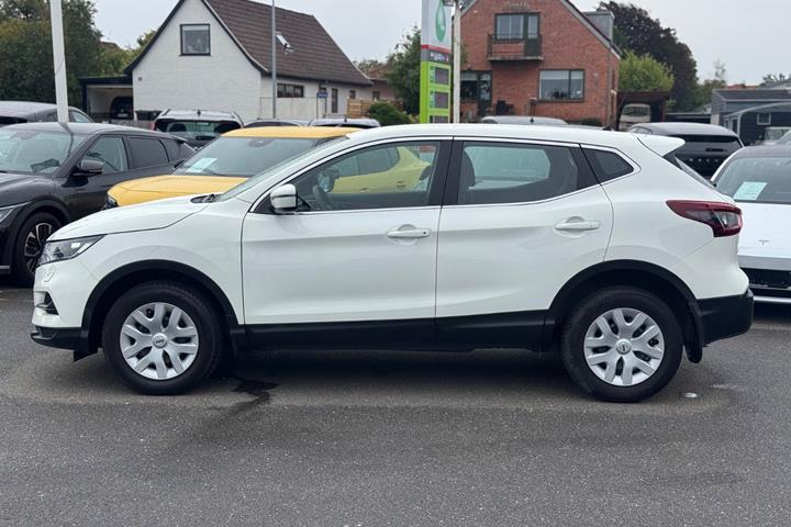 Hvid Nissan Qashqai fra 2020