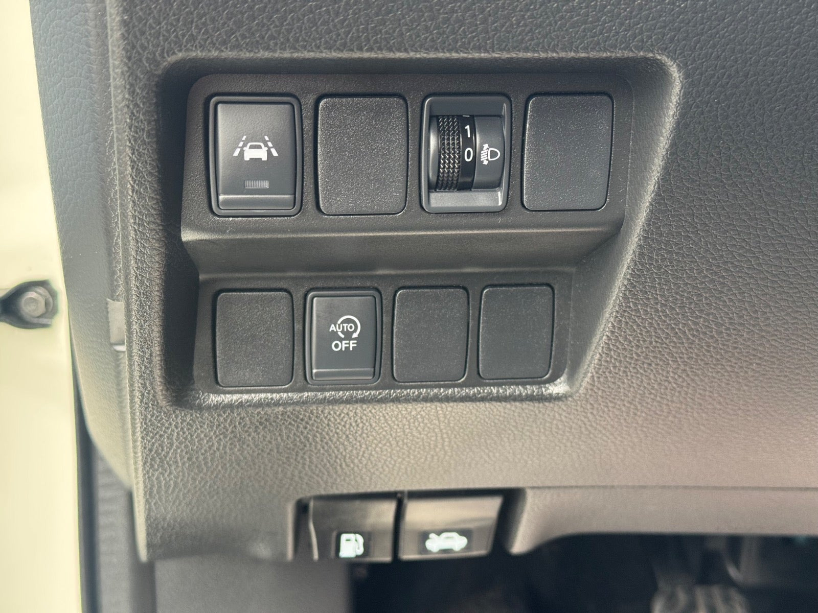 Hvid Nissan Qashqai fra 2020