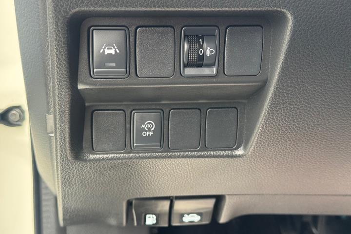 Hvid Nissan Qashqai fra 2020