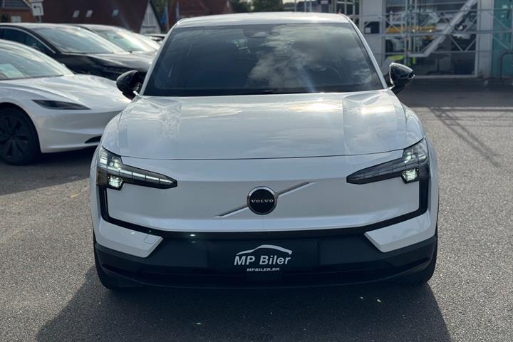 Grøn Volvo EX30 fra 2026