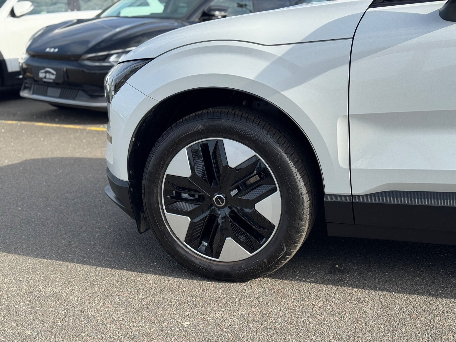 Grøn Volvo EX30 fra 2026
