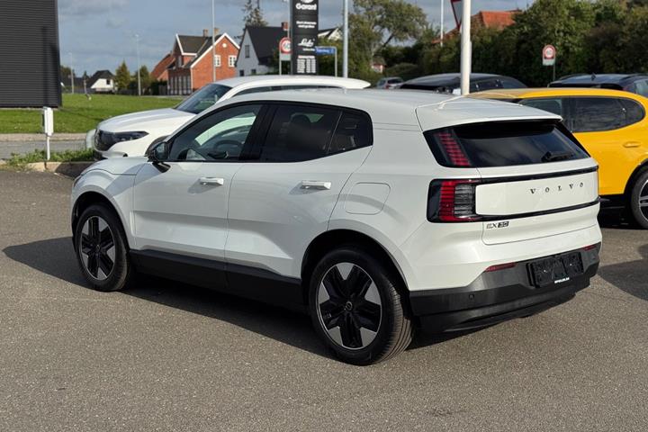 Grøn Volvo EX30 fra 2026