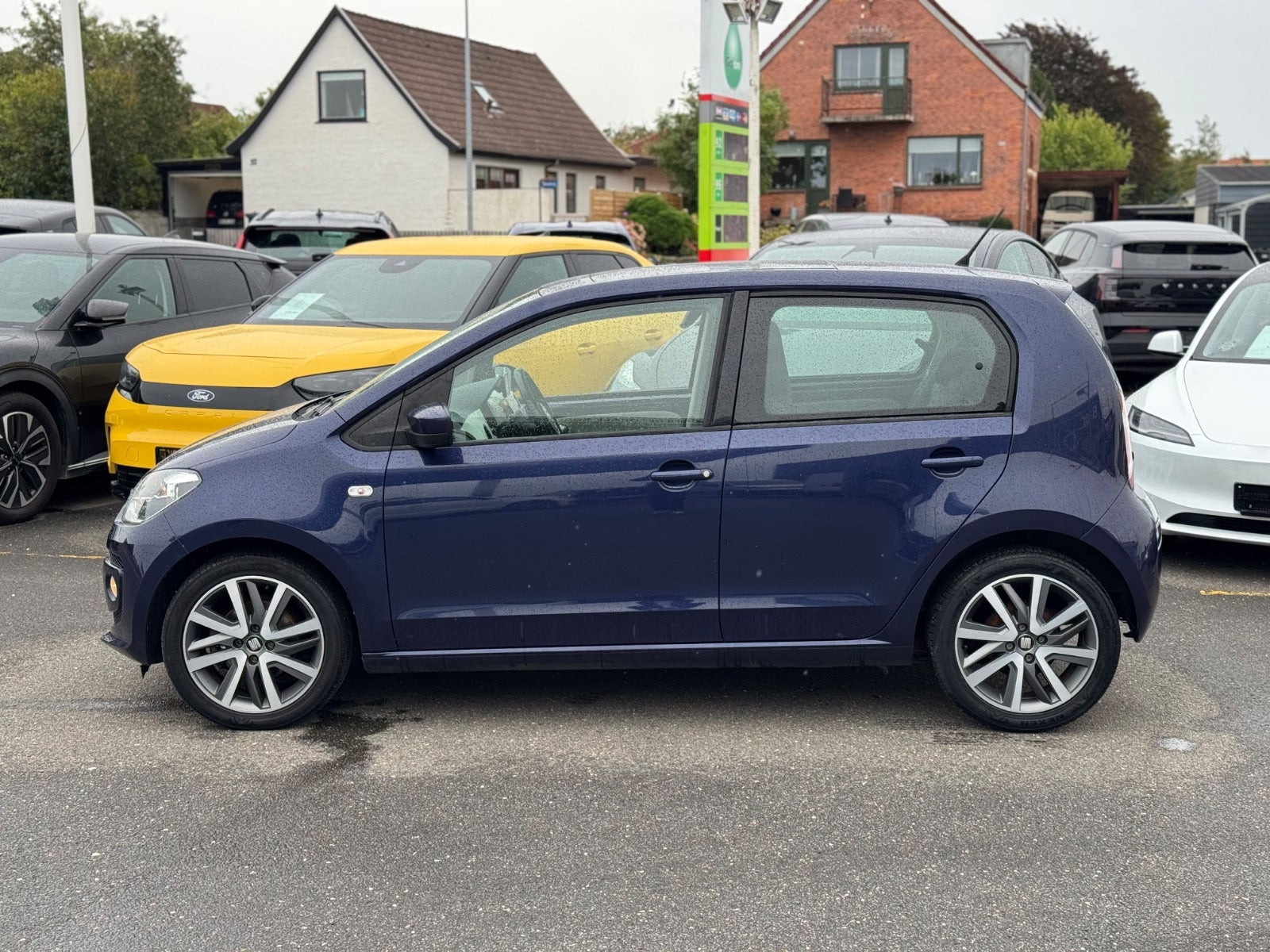 Blå VW UP! fra 2016