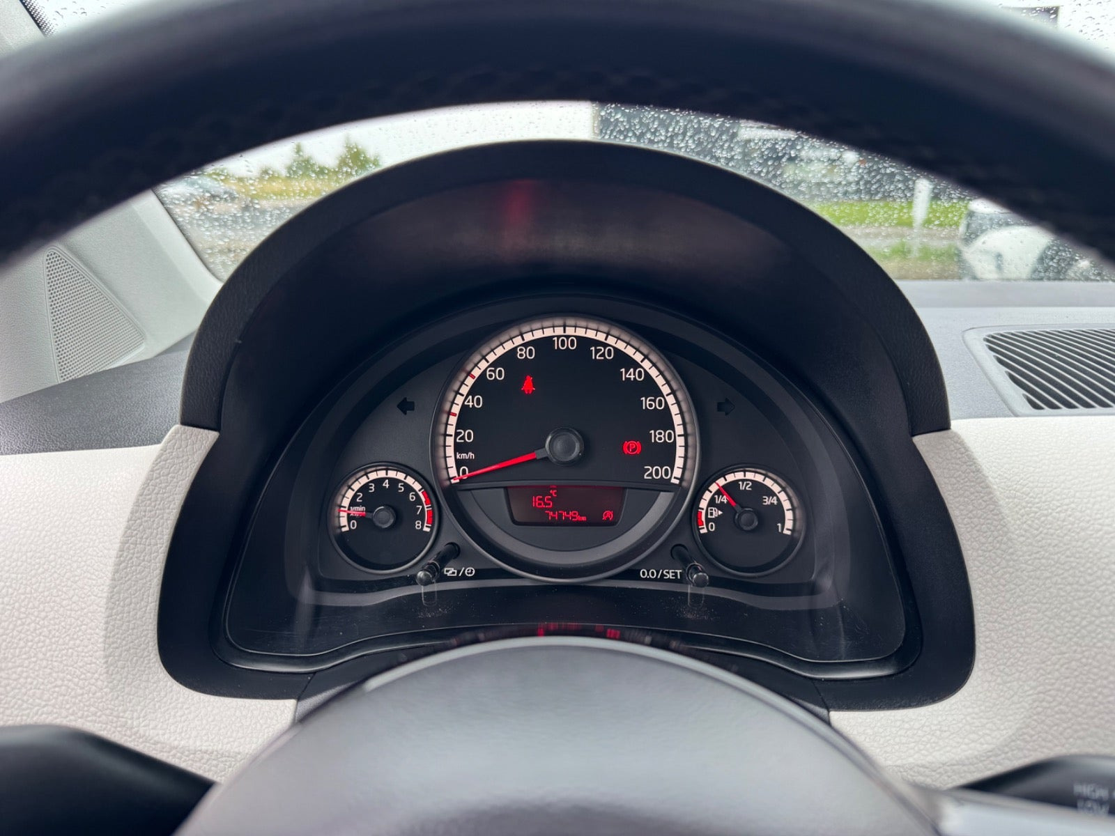 Blå VW UP! fra 2016