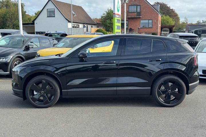 Sort Volvo EX30 fra 2026