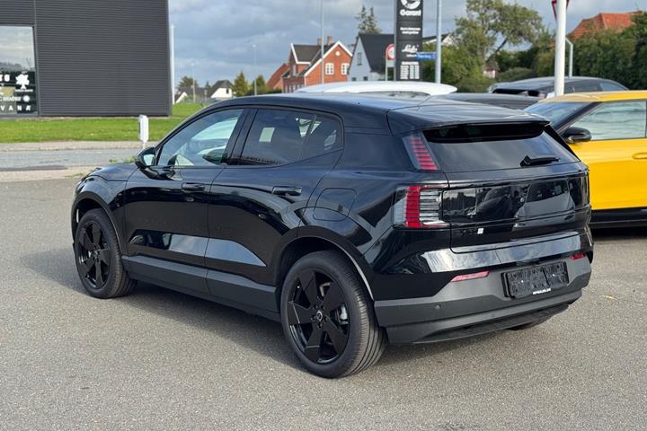 Sort Volvo EX30 fra 2026