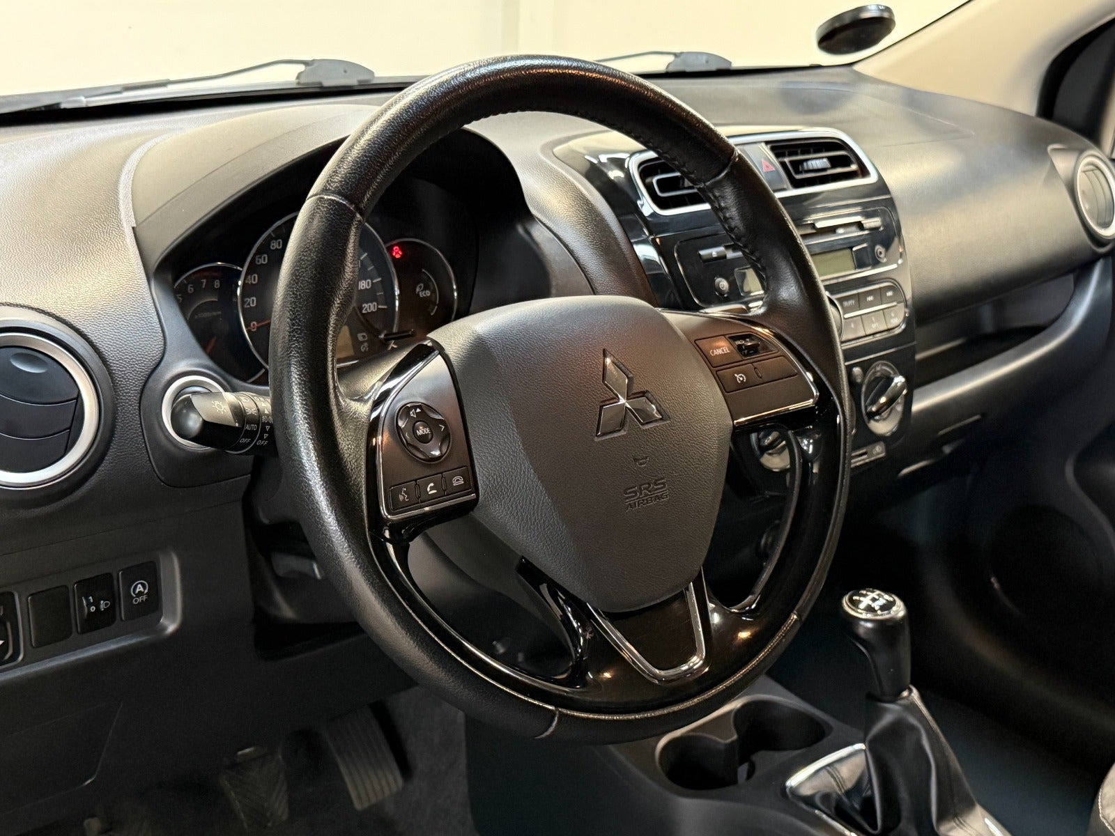 Sort Mitsubishi Space Star fra 2019
