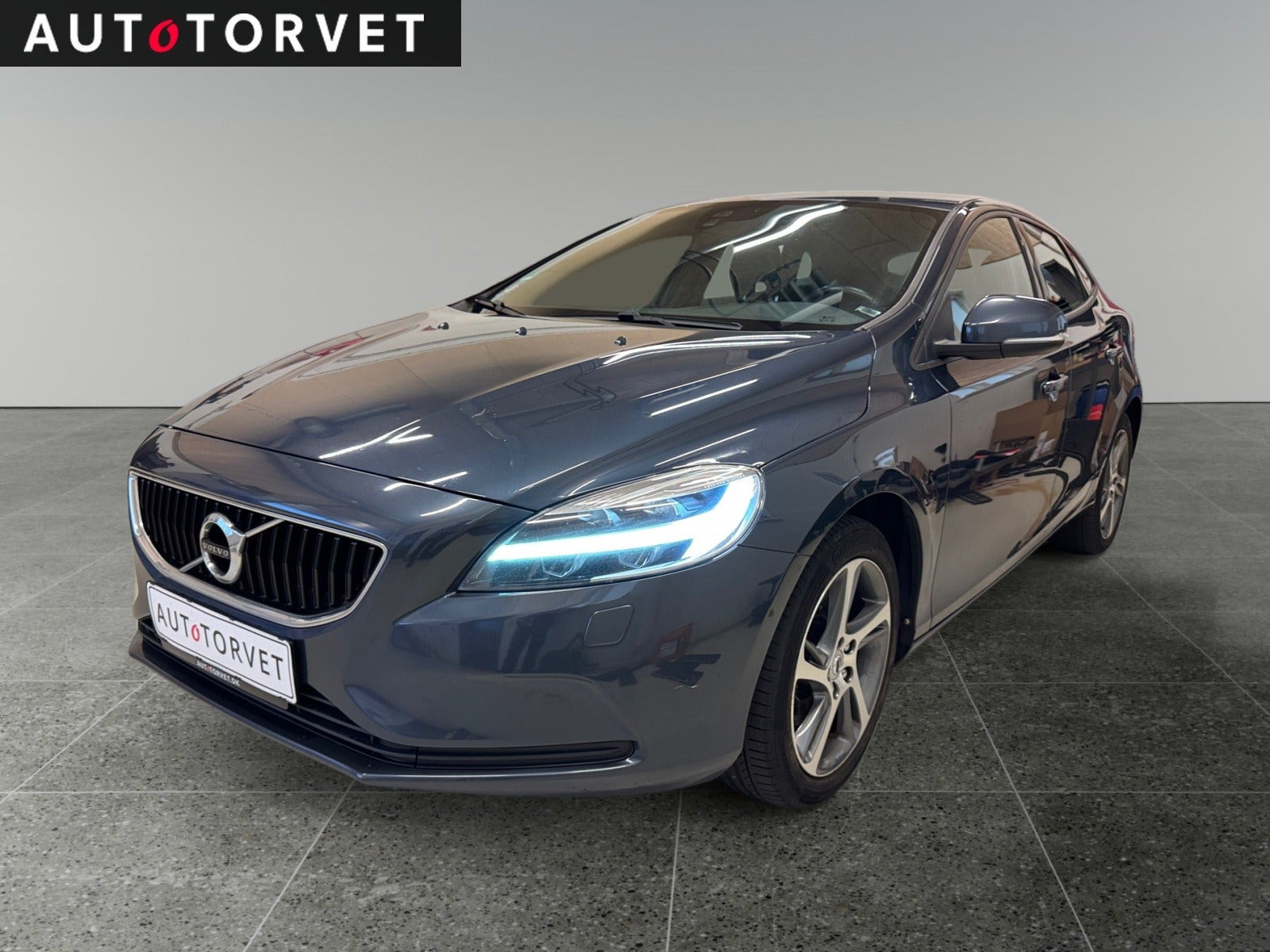 Volvo V40 2,0 D3 150 Momentum