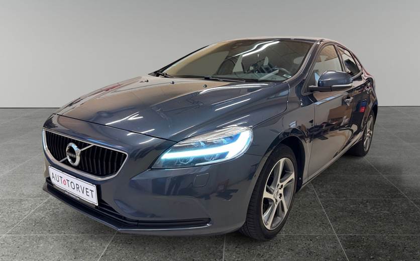 Volvo V40 2,0 D3 150 Momentum