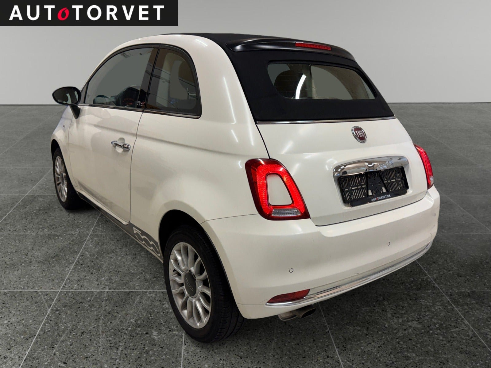 Hvid Fiat 500C fra 2019