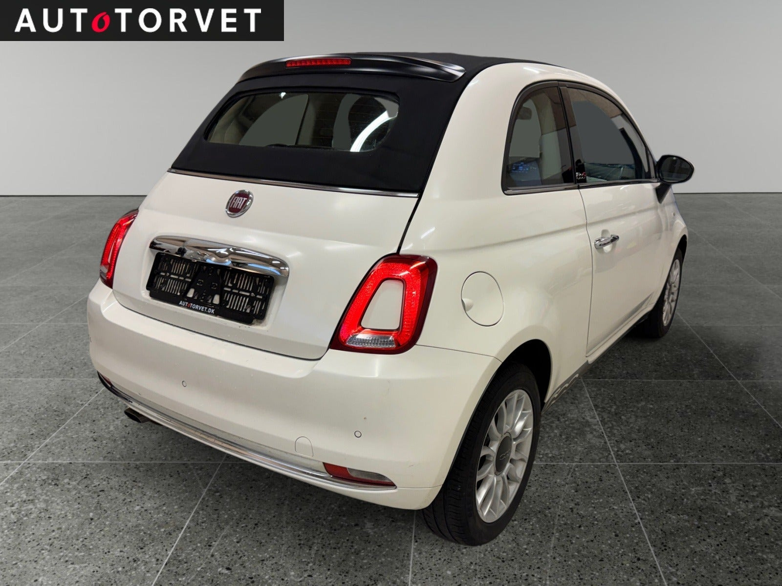Hvid Fiat 500C fra 2019