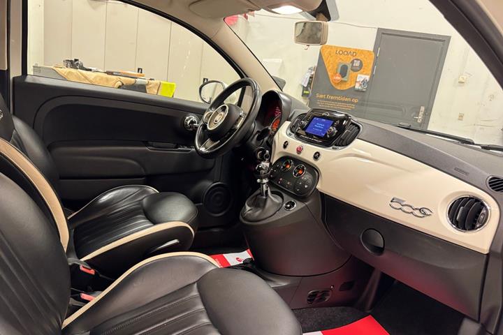 Hvid Fiat 500C fra 2019