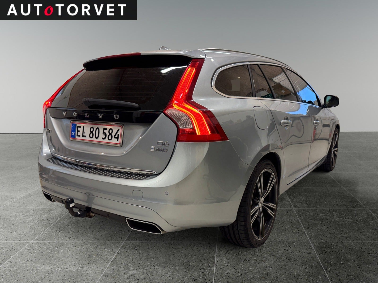 Sølv Volvo V60 fra 2014
