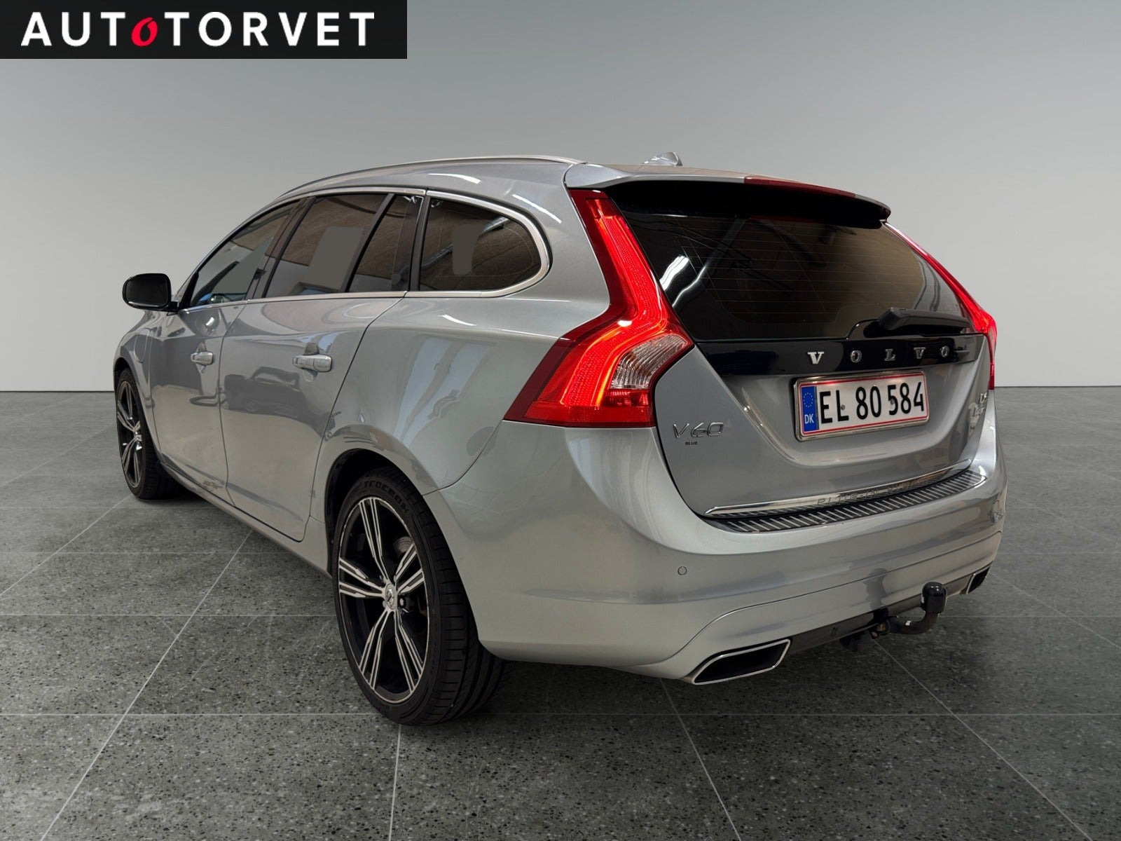 Sølv Volvo V60 fra 2014