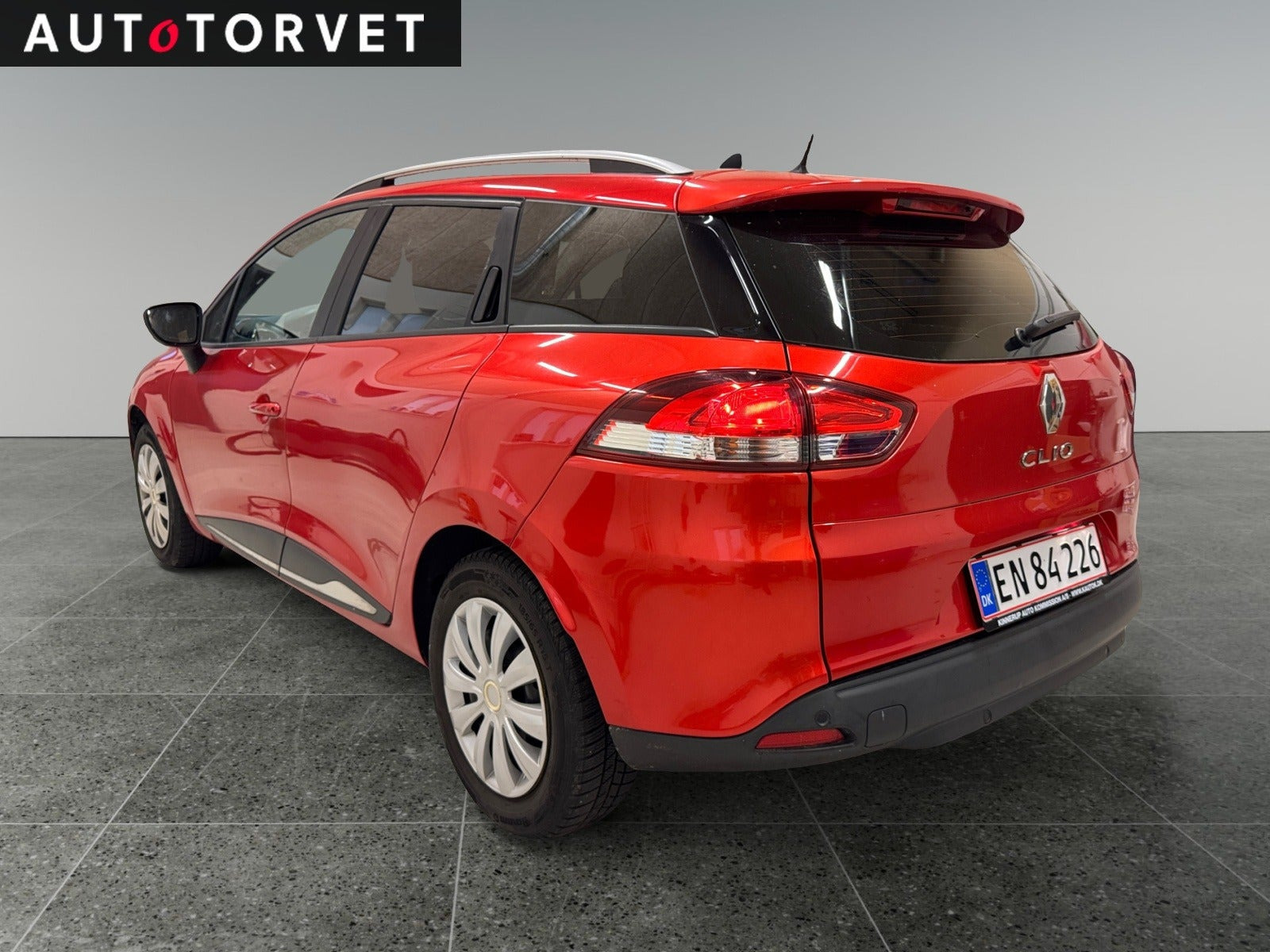 Rød Renault Clio IV fra 2019
